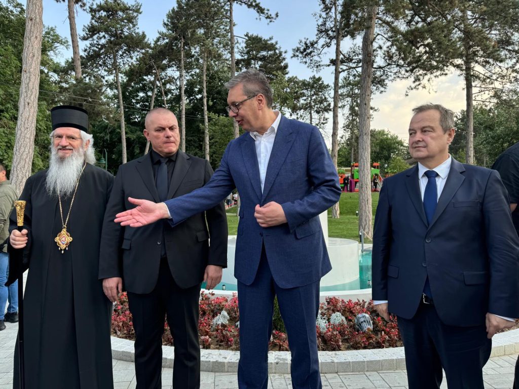 517123886_1303670357791780_5053631153522513429_n