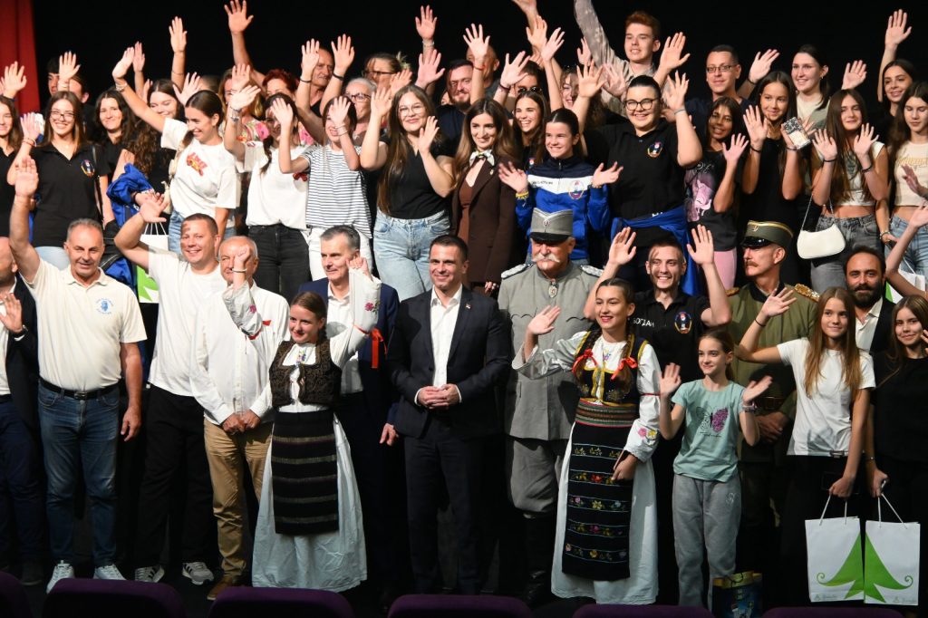 20a9fe64-26f3-47bf-8945-33be620ff12b