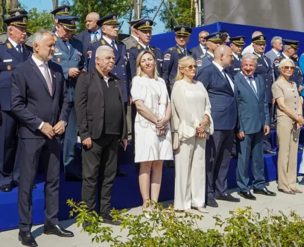 main_webp_auto_generated_macura020825