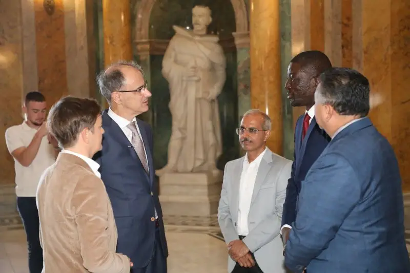 main_webp_auto_generated_macut010925