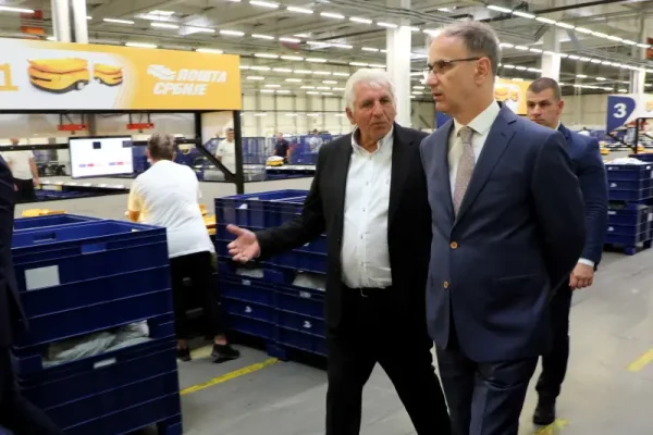 main_webp_auto_generated_macut220925