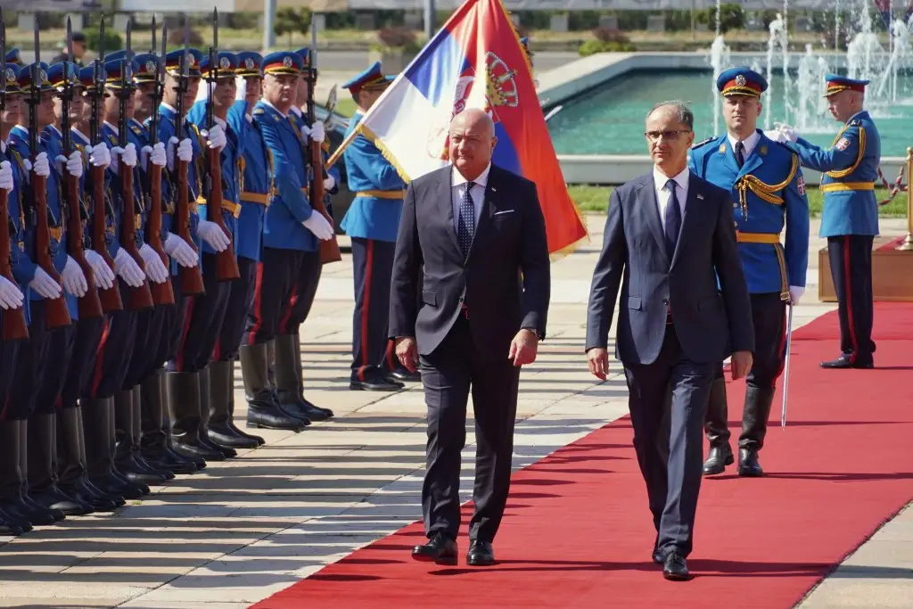 main_webp_auto_generated_macut_stoker_docek130825