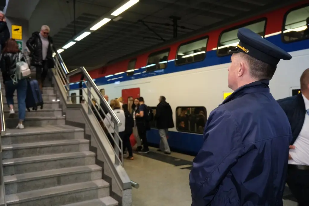 main_webp_auto_generated_ze_mgsi150925