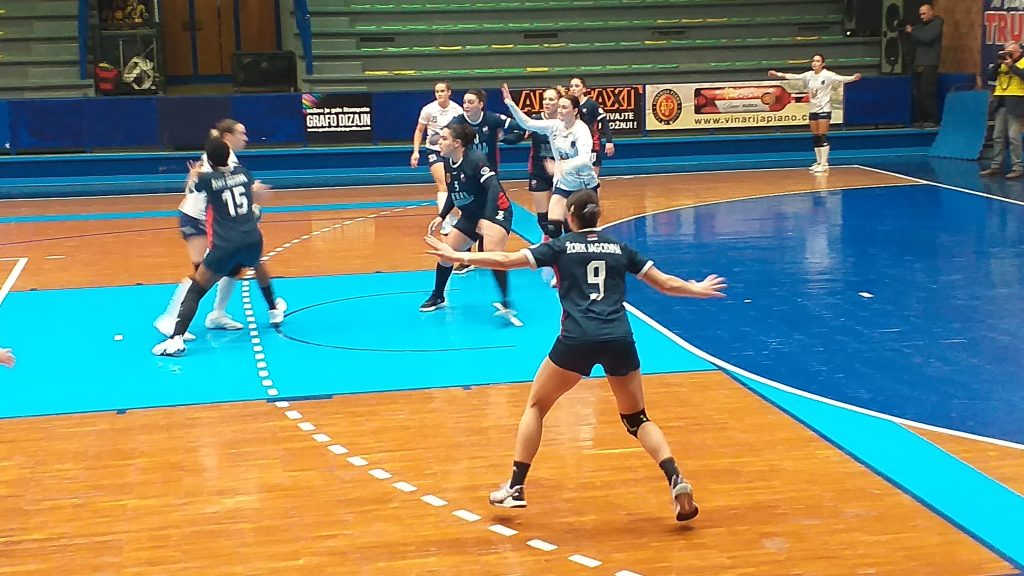 Rukometasice jagodine