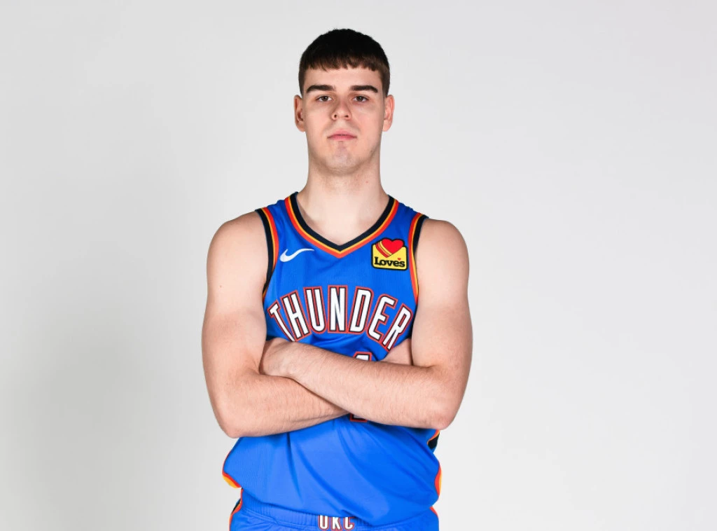 302206_thunder-media-day-basketball_f