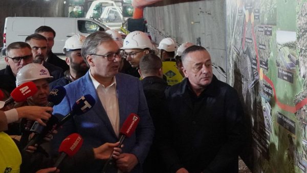 Antić i Vučić Prvi Plan