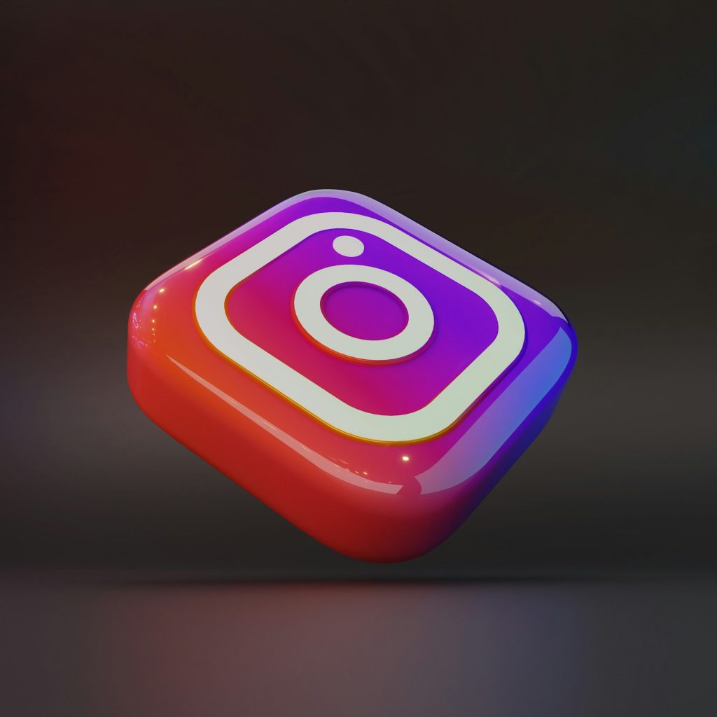Instagram 3D logo – Eyestetix Studio on Unsplash