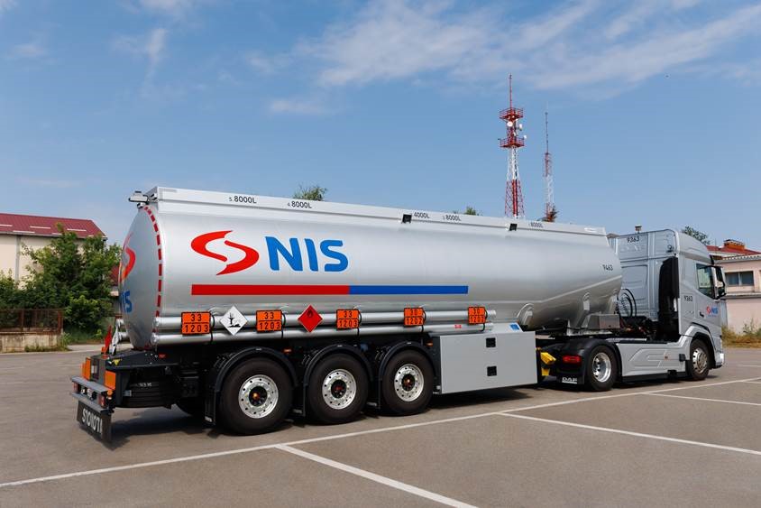 NIS Naftna industrije Srbije_Cisterna 03