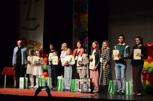 Pobednici festivala Recitaonica (4)