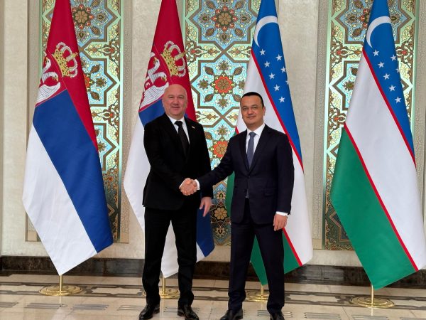 Popović i Kudratov_Kabinet ministra bez portfelja_01