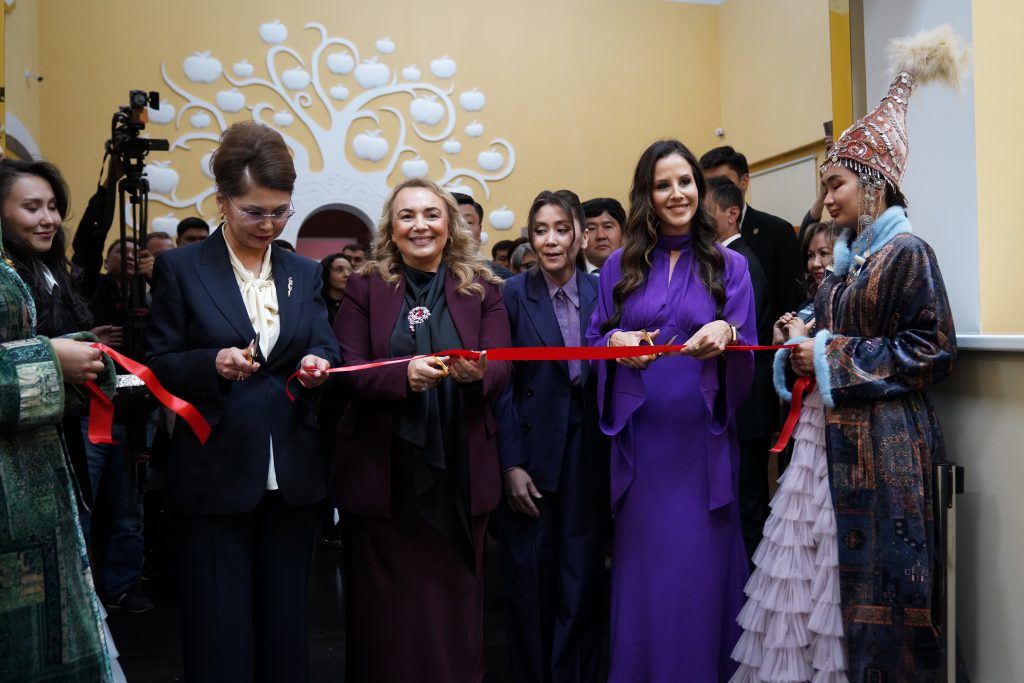 OTVARANJE IZLOBE „ENA U SRBIJI KROZ VEKOVE“