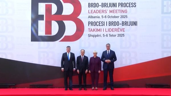 Aleksandar Vučić Drač