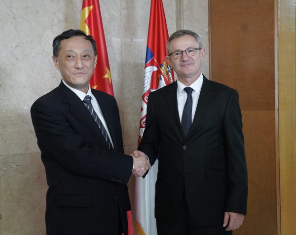 GLAMOČIĆ KINA VODA