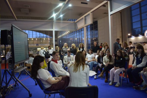 Učenici takmilari generacije