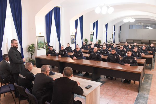 Usame Zukorlic u poseti Centru za obuku policije u Sremskoj Kamenici-03