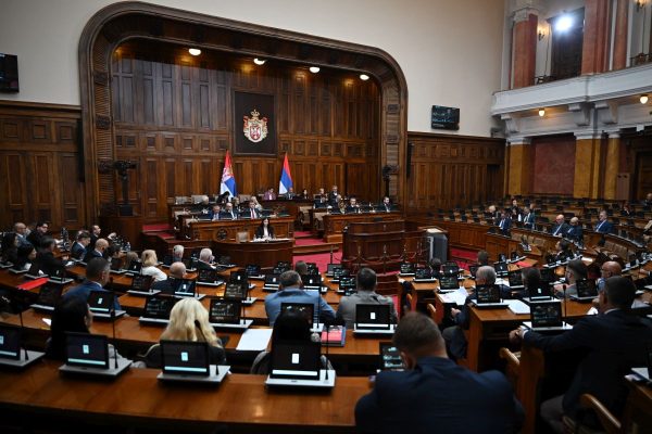 image001gotovo Peđa Vučković, Skupština