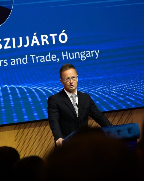 screenshot-instagram.com-peter_szijjarto 02