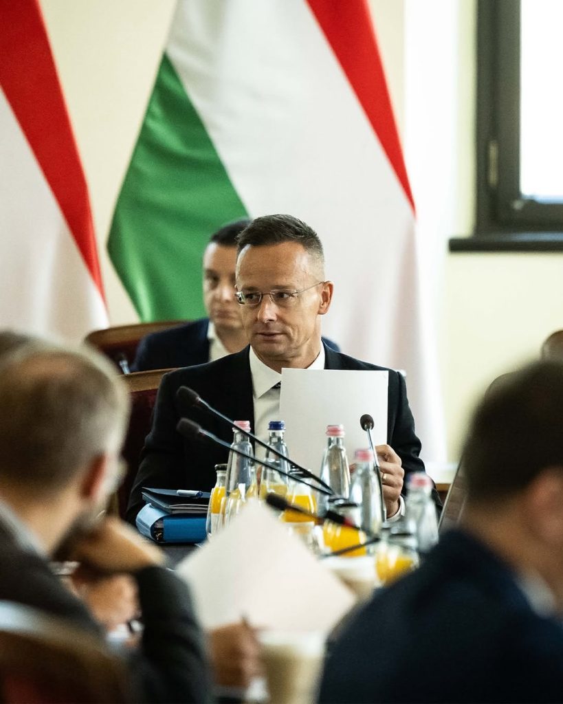 screenshot-instagram.com-peter_szijjarto