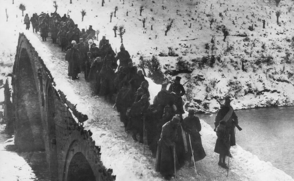 Prelaz preko Vezirovog mosta 1915, 1950×1200