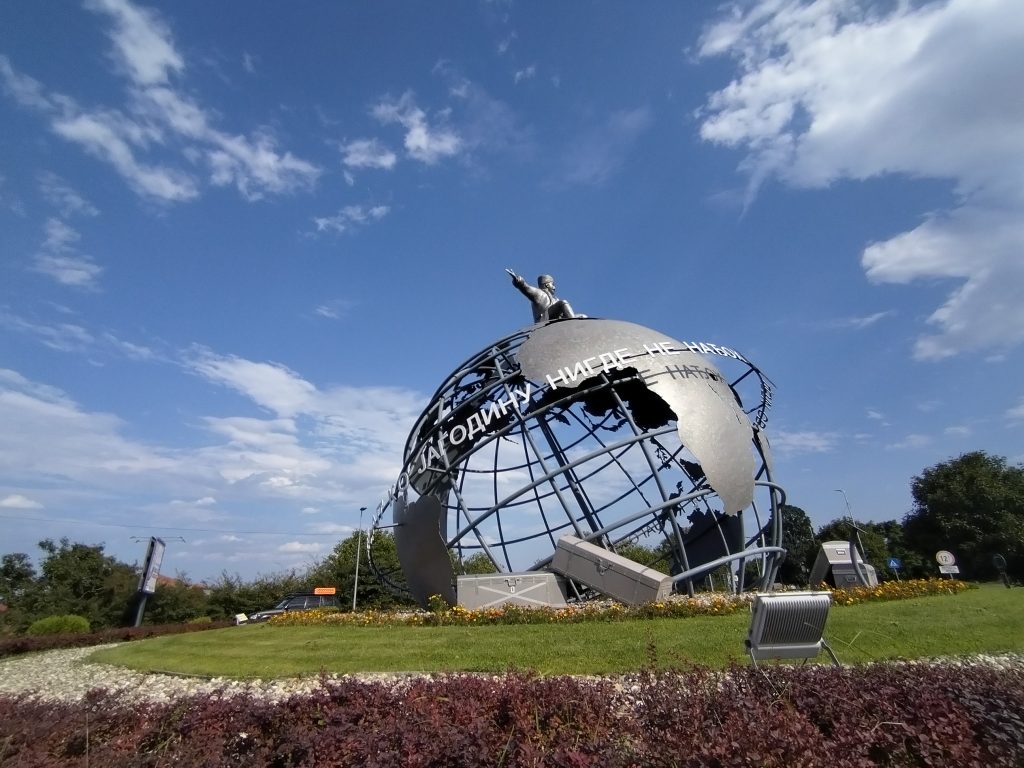 Spomenik Jovanči Miciću