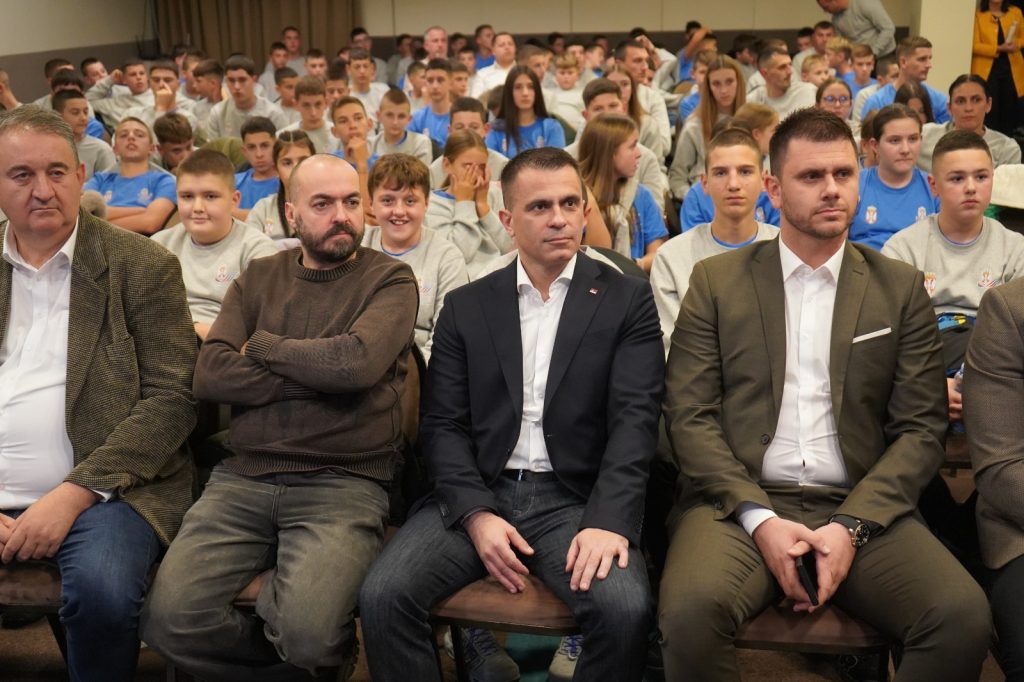 f584d231-70aa-4465-bed6-9465541e8a24