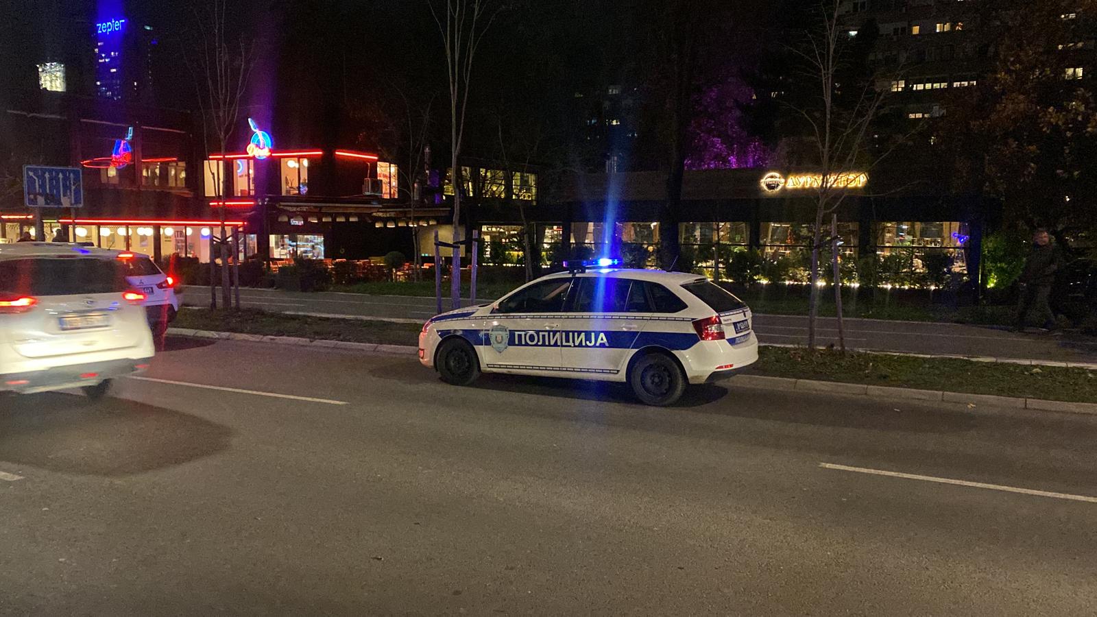 Java Beograd PUCNJAVA U POZNATOM BEOGRADSKOM RESTORANU: Teško ranjenom mladiću bore ...