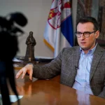 345046_kim-srbi-petkovic_f