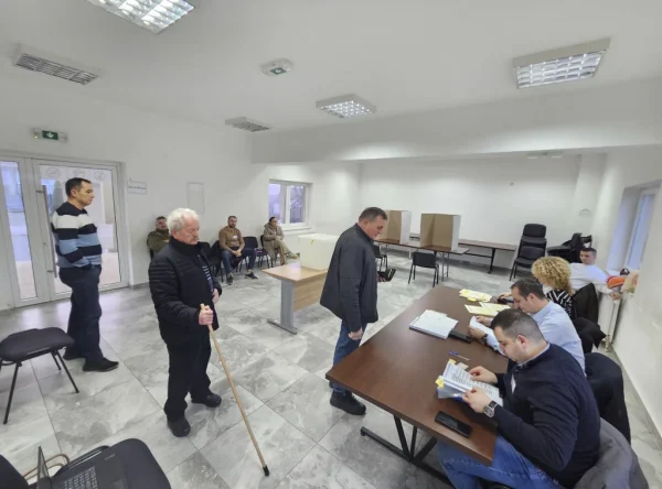 353431_rs-izbori-pocetak_f