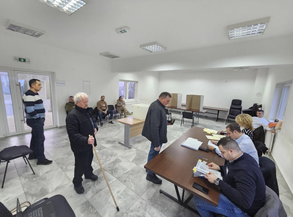 353431_rs-izbori-pocetak_f