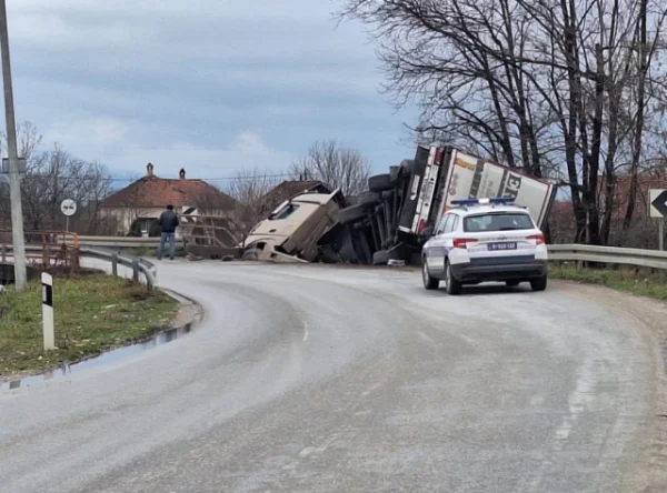 356536_cacak-kamion-nezgoda_ig