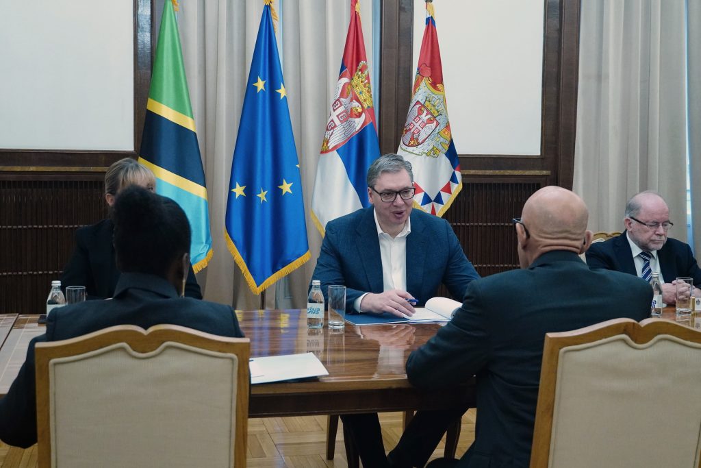 ALEKSANDAR VUÈIÆ I MUSA ZUNGU