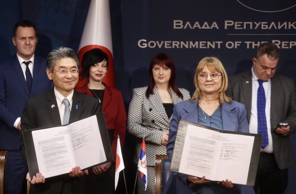 NAOHIRO CUCUMI, MARIJA TRIFUNOVIÆ