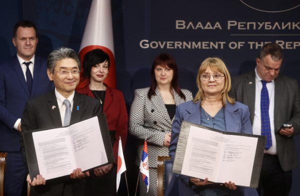 NAOHIRO CUCUMI, MARIJA TRIFUNOVIÆ