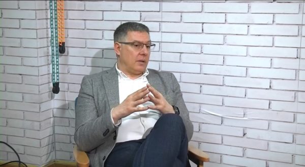 U PRVOM PALNU – INTERNET PREVARE – RADOMIR LALE MARKOVIC 15.2.2026.mp4_snapshot_05.44.824