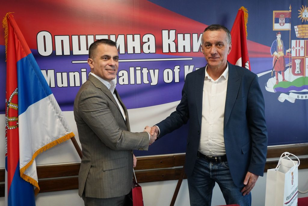 adbcda23-8cd9-43f5-af19-2adf7cba3bfc