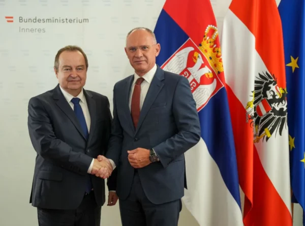 273862_austrija-dacic-karner_f