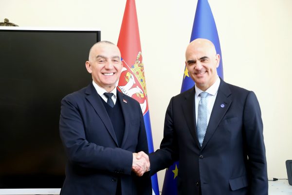 IMG-95ca8467694abbb7a943a53b2ec4c110-V