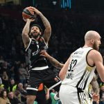 KARLIK DŽONS, BASTIJAN VOTIJE