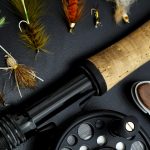 Štap za ribolov i mamci, varalice – Pablo Gutierrez on pexels.com – 1950×1200