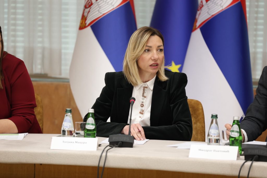 Tatjana Macura, Vlada Republike Srbije – Dejan Stanković (2)