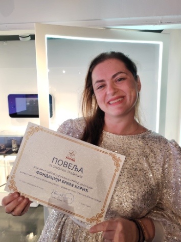 b035e418-c231-4ed2-9586-64a43312d464 (1)