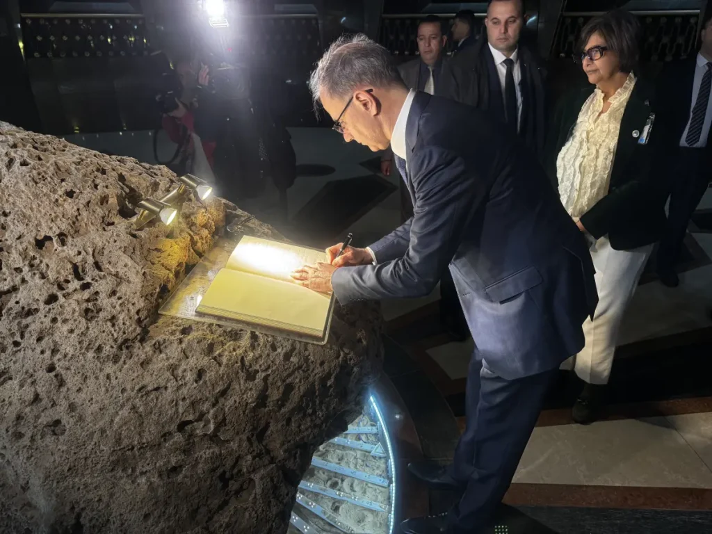 image014 Đuro Macut, Azerbejdžan