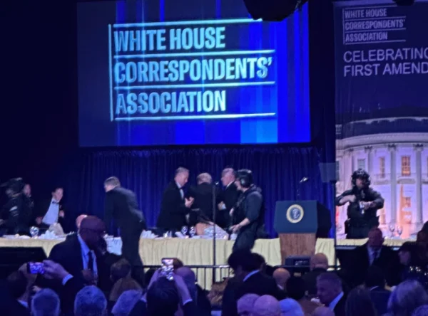 382557_trump-correspondents_f