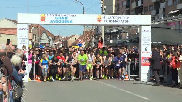 Info – Održan 6. polumaraton u Jagodini (TV KCN 13.04.2025) – Kopernikus RTV Jagodina (1080p, h264).mp4_snapshot_00.00.721 (1)
