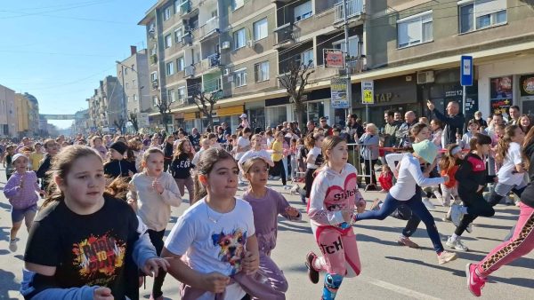 Jagodinski polumaraton – TV Palma Plus (6)