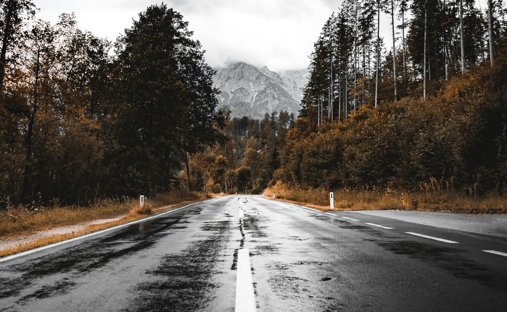 Mokar put – Upozorenje AMSS – Daniel J. Schwarz on Unsplash