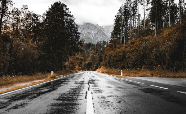 Mokar put – Upozorenje AMSS – Daniel J. Schwarz on Unsplash