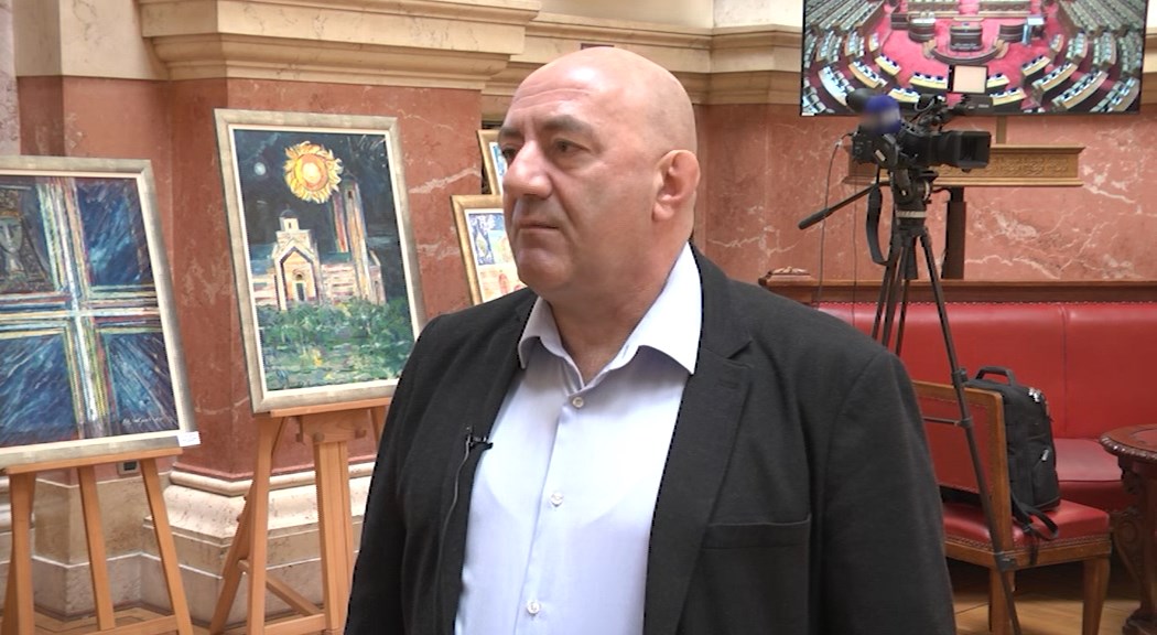 NI PO BABU EMISIJA – ZORAN DRAGISIC 17.4.2026.mp4_snapshot_12.33.931