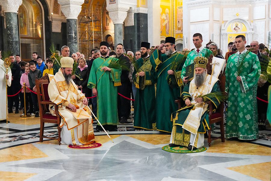 Patrijarh Porfirije, Cveti – printscreen-spc.rs (5)