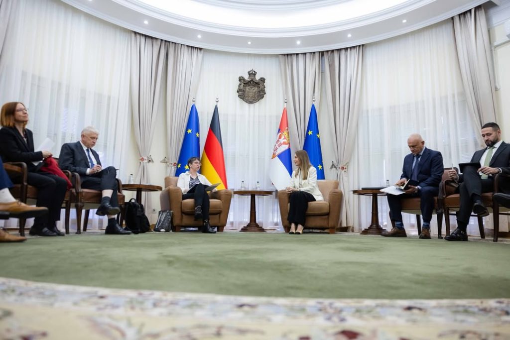 SnapInsta.to_659238601_18576766705031419_7998084132987199265_n